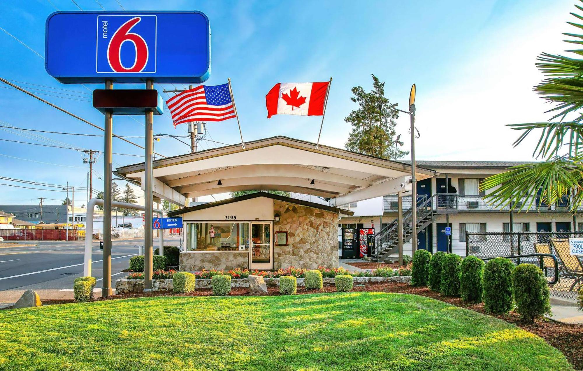 Motel 6-Salem, Or - Expo Center Bagian luar foto